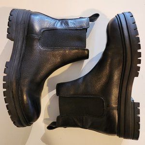 Steve Madden Chelsea Boots